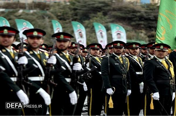 نیروی انتظامی حافظ امنیت مردم است