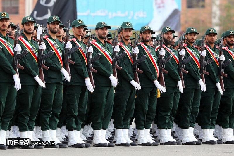 پاسداران انقلاب، پرچم‌داران جهاد، بصیرت و اقتدار در خط مقدم مقابله با فتنه و استکبار