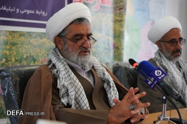 حجت‌الاسلام درخشی: سپاه پاسداران، پر قدرت در مقابل هجمه‌های دشمنان ایستاده است