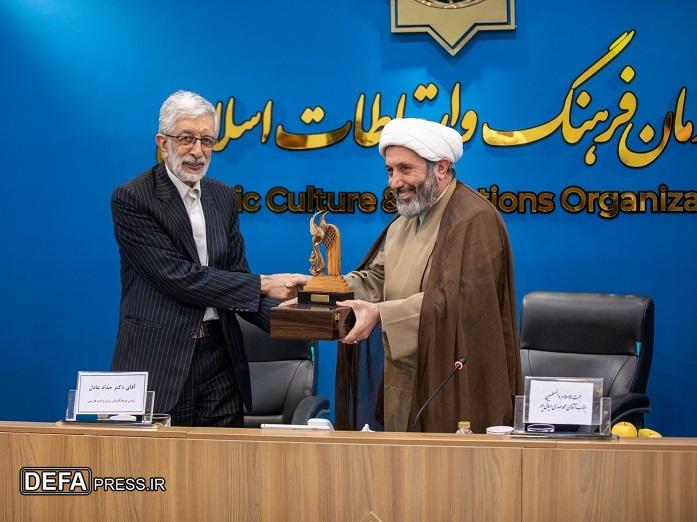 ایمانی‌پور: تاریخ ادبیات جهان بدون تردید مرهون زبان فارسی است