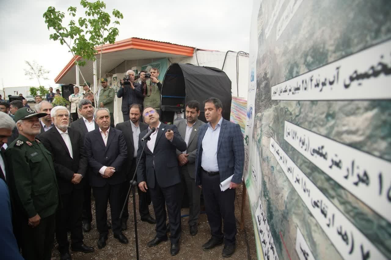 فیلم/ بازدید معاون اول رئیس جمهور از عملیات اجرای طرح انتقال آب ارس برای تامین آب شرب تبریز