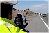 استفاده پلیس راهور تهران از دوربین سیار لیزرگان