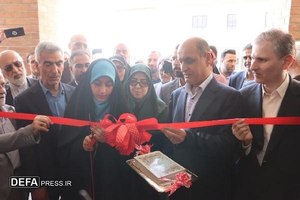 افتتاح یک مدرسه خیّرساز با حضور سخنگوی دولت در رشت