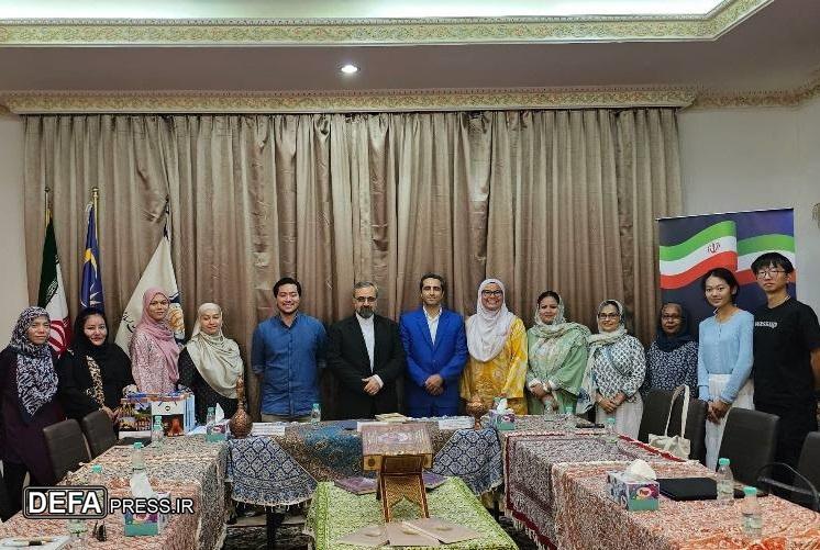 فارسی‌آموزان ملیت های مختلف با شاهنامه آشنا شدند