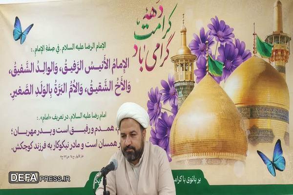 کلام عاقل دوا و شفاست و کسی را اذیت نمی کند
