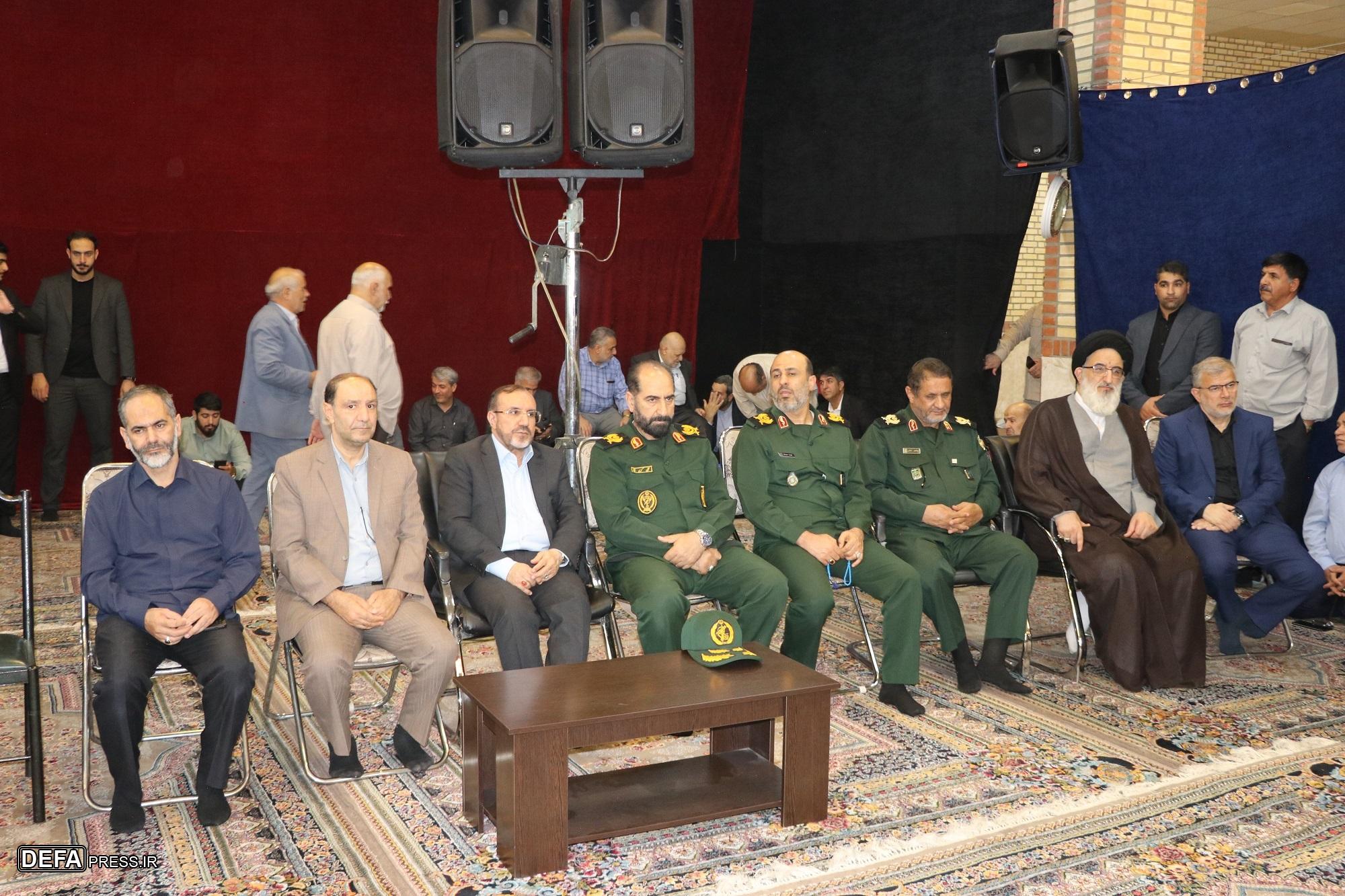 حضور پرشور فرماندهان عالی‌رتبه سپاه و پیشکسوتان در بیست‌وهشتمین گردهمایی یادگاران دفاع‌مقدس استان البرز