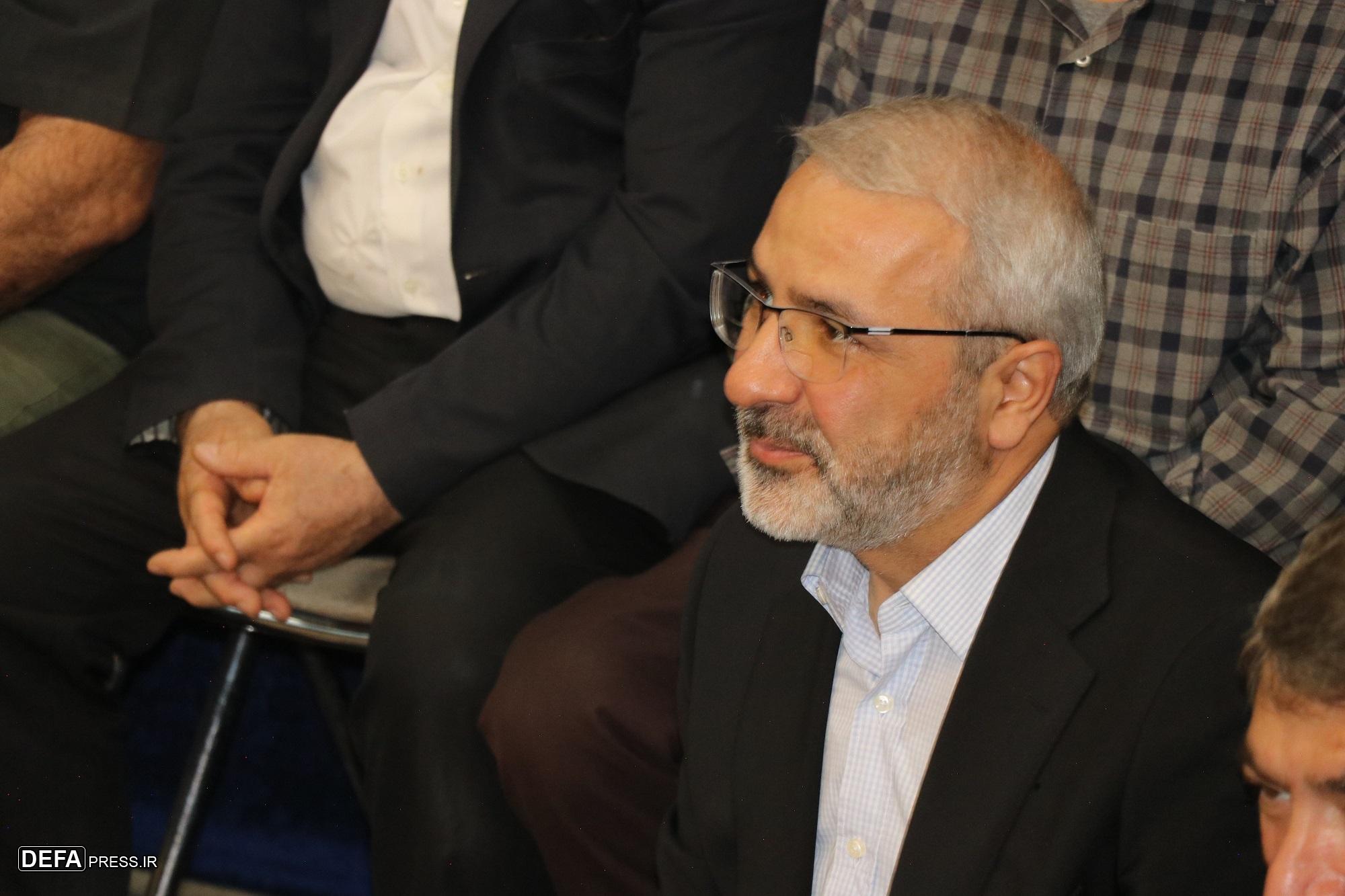 حضور پرشور فرماندهان عالی‌رتبه سپاه و پیشکسوتان در بیست‌وهشتمین گردهمایی یادگاران دفاع‌مقدس استان البرز