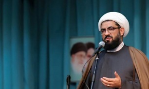 امام جمعه همدان: مسئولان با عزم جهادی مشکلات مردم را حل کنند