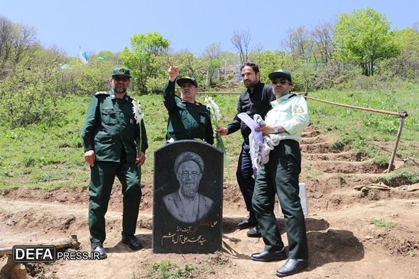 بازید مدیرکل حفظ آثار و نشر ارزش‌های دفاع مقدس و مقاومت استان آذربایجان‌شرقی از یادمان شهدای خدمت