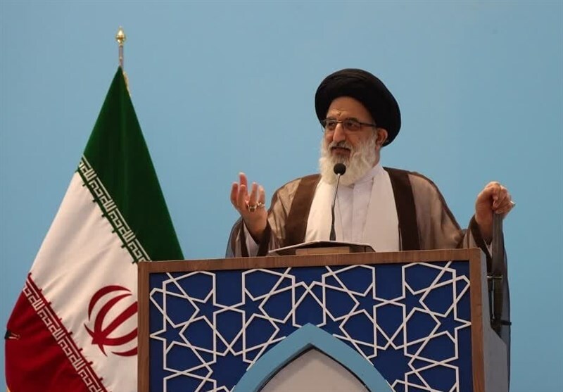 امام جمعه کرج: شهید رئیسی نشان داد مدیریت انقلابی بن‌بست ندارد