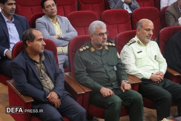آیین رونمایی از دو عنوان کتاب رئیس جمهور شهید در یاسوج برگزار شد +تصاویر