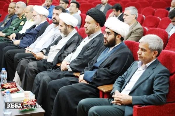 آیین رونمایی از دو عنوان کتاب رئیس جمهور شهید در یاسوج برگزار شد +تصاویر