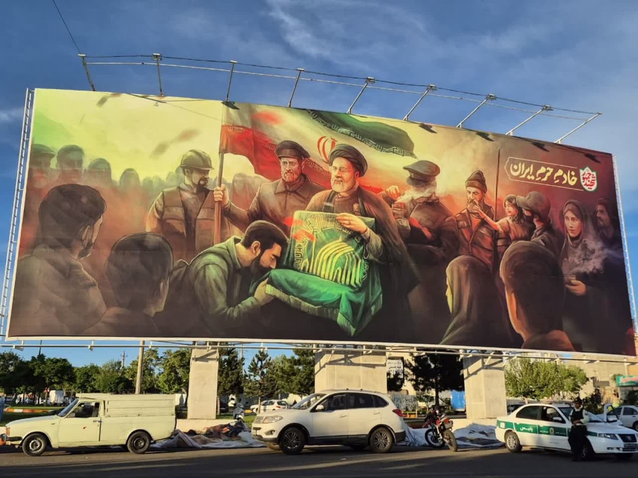 فیلم/دیوارنگاره ولیعصر زنجان و یاد «خادم حرم ایران»