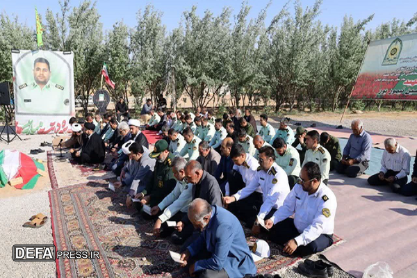 شهید «حسین تیمورپور» چراغ راهی برای نسل‌های آینده است