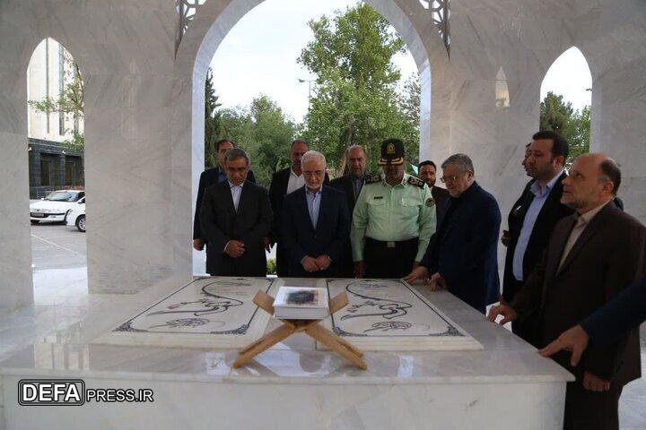 حضور وزیر کشور در مزار شهدای گمنام استانداری خراسان رضوی