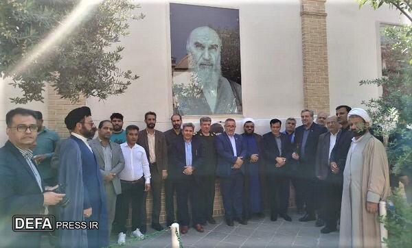 تجدید میثاق کارگران با آرمان‌های امام خمینی (ره) در قم
