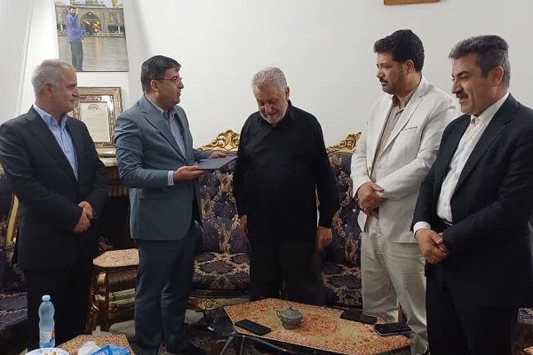دیدار استاندار چهارمحال و بختیاری با خانواده معظم سردار شهید سیدمهدی موسوی