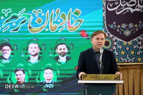 دلیل محبوبیت سپاه در قلب مردم خدمت صادقانه است دلیل محبوبیت سپاه در قلب مردم خدمت صادقانه است