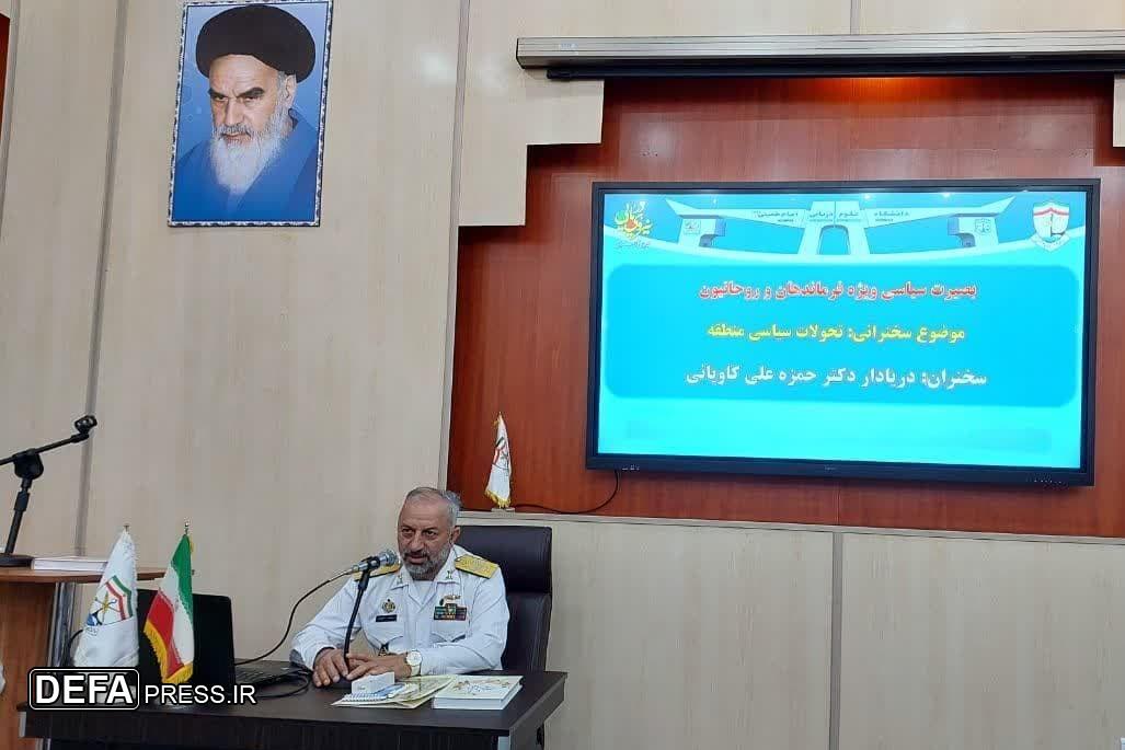 دریادار کاویانی: نیروی دریایی ارتش از کیان نظام اسلامی در همه جای جهان دفاع می‌کند