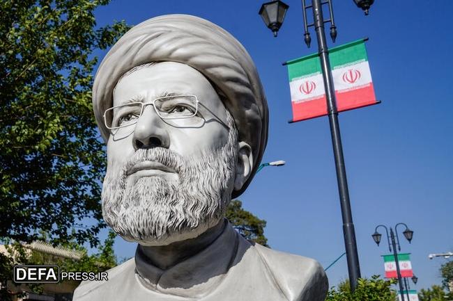 رونمایی از سردیس شهیدجمهور در میدان پاستور تهران