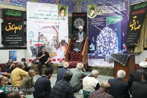 برای مقابله با هجوم دشمنان باید بر روی تولید سرمایه‌گذاری کنیم