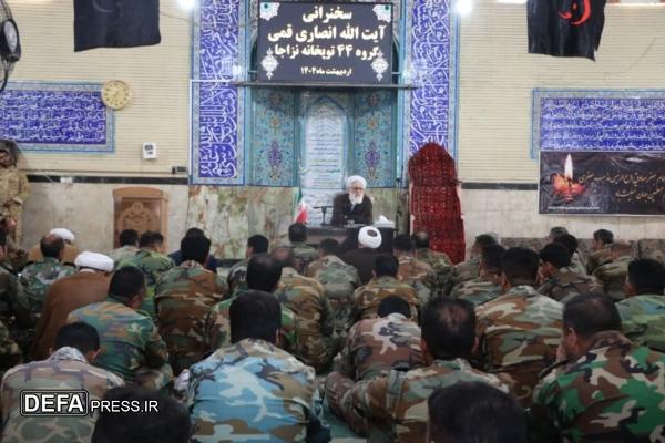 نشست بصیرتی با موضوع نقش امامت در گروه ۴۴ توپخانه نزاجا برگزار شد