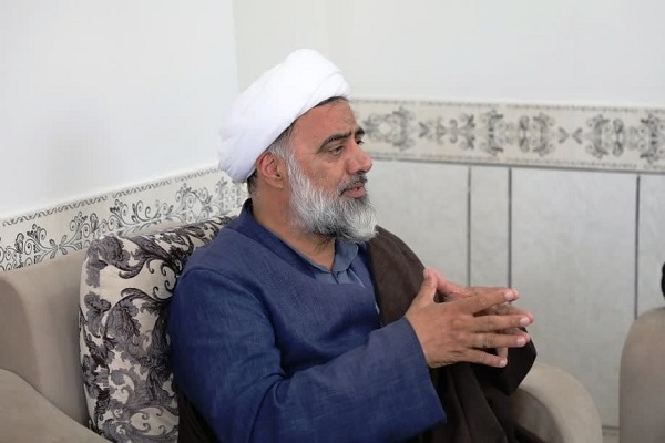 آیت‌الله کیوانی: ماندگاری و پیشرفت انقلاب به برکت فرهنگ دفاع مقدس است