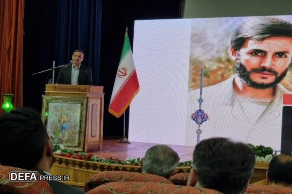 زنده نگه داشتن یاد شهدا، تداوم‌بخش حیات جامعه است