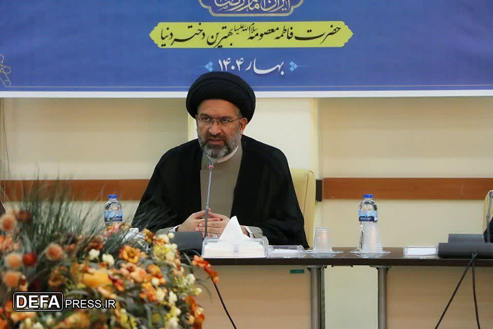 حضور سفیران کریمه در گلزار‌های شهدا همزمان با دهه کرامت
