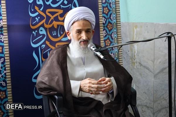 آیت الله محمدی لائینی: وجود ارزش‌ها در خاطرات شهدا موجب رشد انسان می‌شود