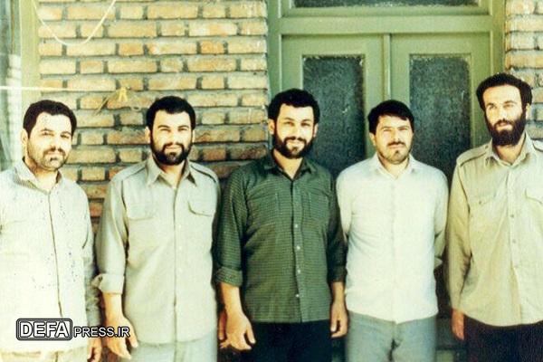 فرمانده گمنام در میان آشنایان