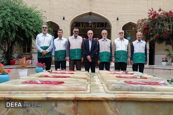 اهتزاز پرچم متبرک امام رضا (ع) در موزه دفاع مقدس و مقاومت مازندران