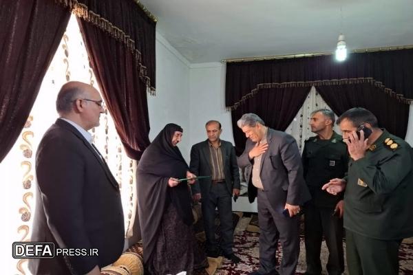 تجلیل از خانواده‌های معظم شهدای کارگر در یاسوج+ تصاویر