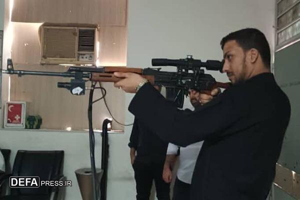 برگزاری مسابقات تیراندازی سربازان در خوزستان به مناسبت چهار خرداد