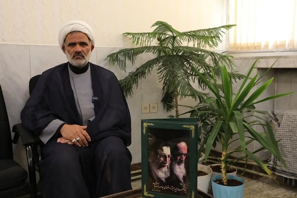 امام خمینی (ره) الگویی برای مجاهدت و قیام در راه حق است
