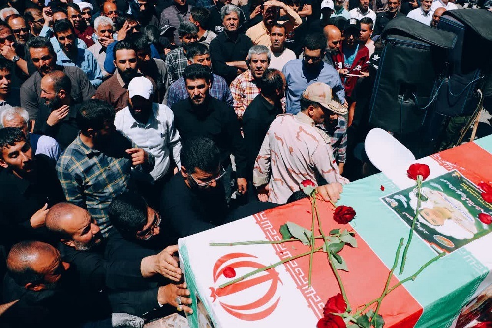 تصاویر/تشییع پیکر مطهر شهید محمد رضا حریت پسند در شهرستان قروه برگزار شد