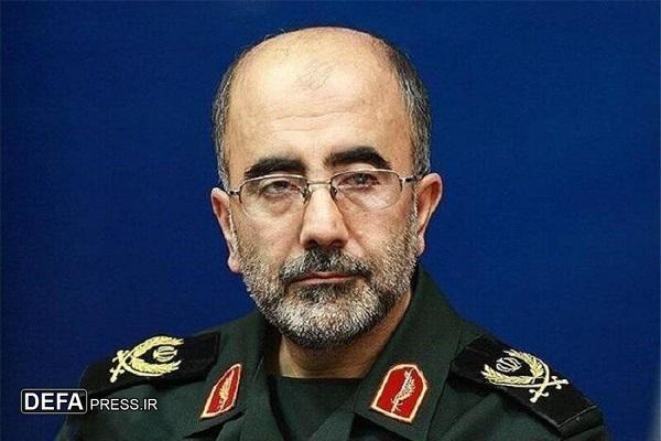 سردار آزادی: شهدا؛ گنجینه‌های دوران دفاع مقدس هستند