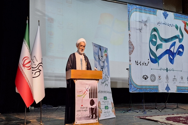 وجه تمایز قیام امام خمینی با دیگر انقلاب‌ها، خدایی بودن آن است
