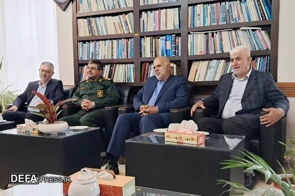 دیدار اعضای ستاد بزرگداشت حماسه ۶ بهمن با رئیس دادگستری و دادستان عمومی و انقلاب آمل+ تصاویر