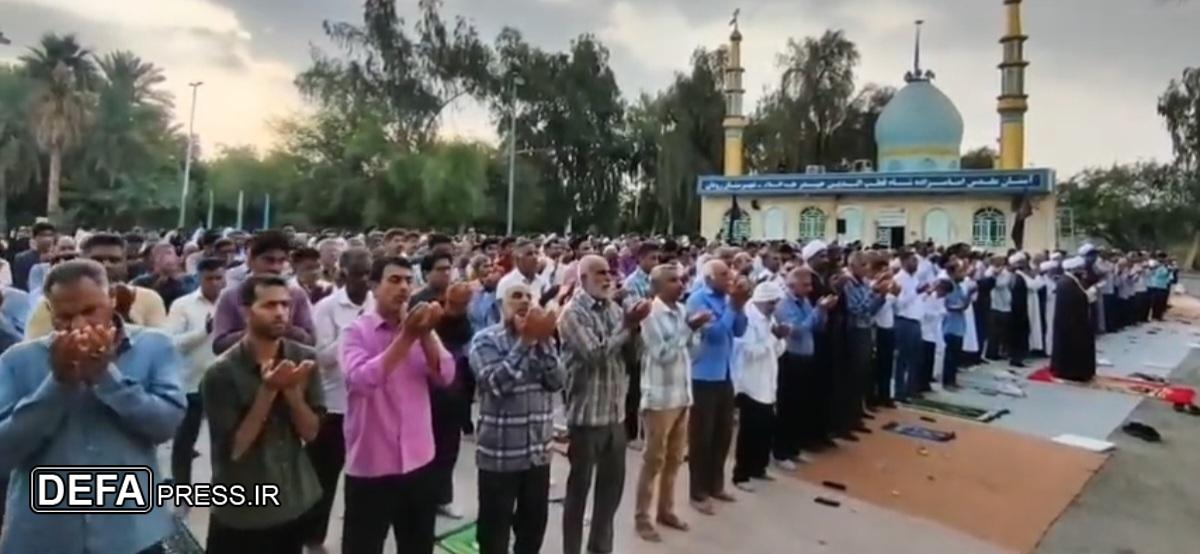 نماز باشکوه عید قربان در شهرستان رودان اقامه شد