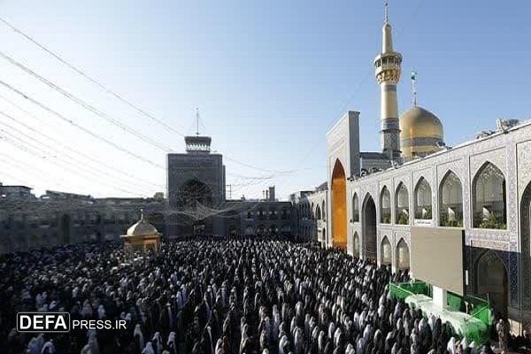 اقامه نماز عید قربان در حرم مطهر رضوی