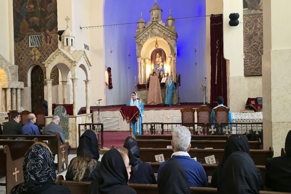 برگزاری مراسم بزرگداشت امام خمینی(ره) در کلیسای سرکیس مقدس تهران + فیلم