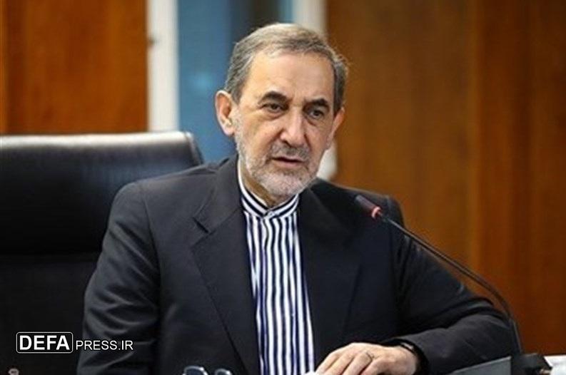ولایتی: ایران در مرکز نظم نوین جهانی ایستاده است