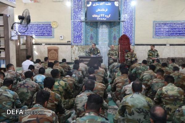 فرماندهان باید در خط مقدم مقابله با جنگ شناختی دشمن باشند