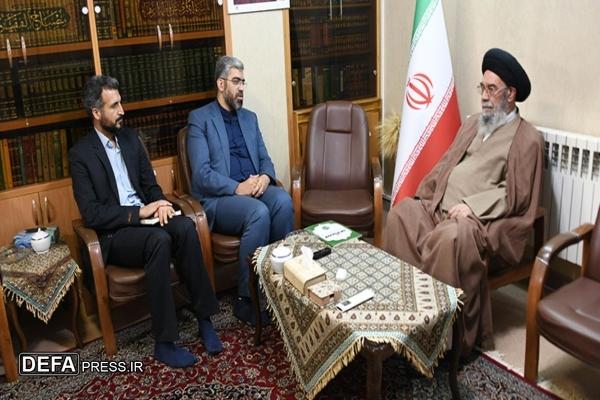 امام جمعه اصفهان: احترام به سادات نوعی شکرگزاری است
