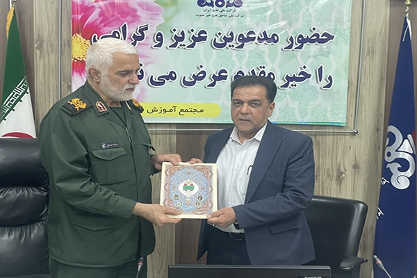 احکام هیئت امنای یادمان شهید گمنام مرکز آموزش نفت اهواز صادر شد