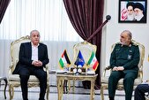 دیدار جمیل مزهر با سرلشکر سلامی