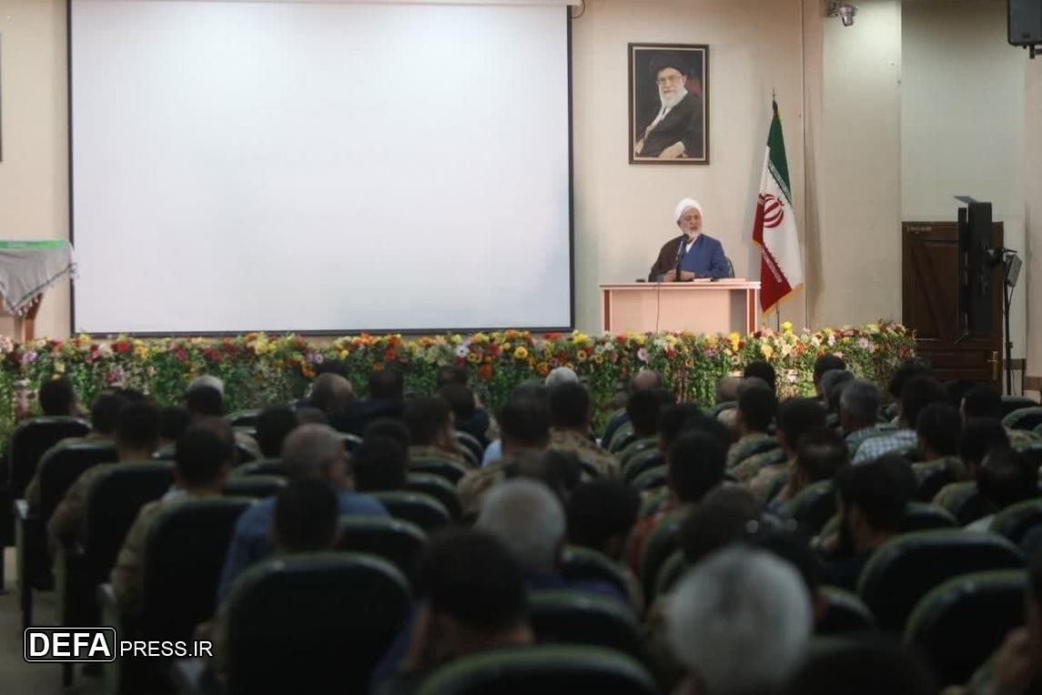 حجت‌الاسلام طیبى‌فر: انقلاب اسلامی هویت بخش ایران بود