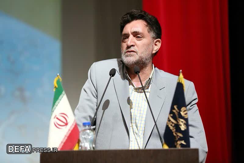 فاصله گرفتن از مسجد، ولایت و روحانیت موجب انحراف در فعالیت‌های فرهنگی است