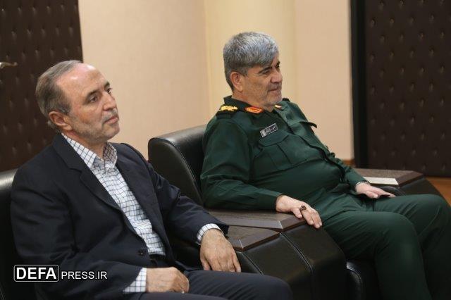 امروز فضیلت زنده نگه داشتن یاد شهدا کمتر از شهادت نیست